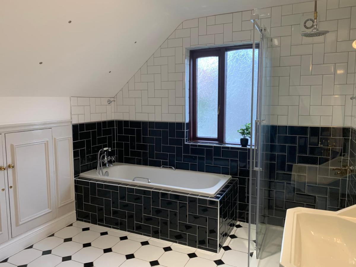 Wyndcliffe Villa Grange-over-Sands Екстериор снимка